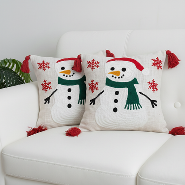 Christmas-Themed Tufted Cushion Cover Set