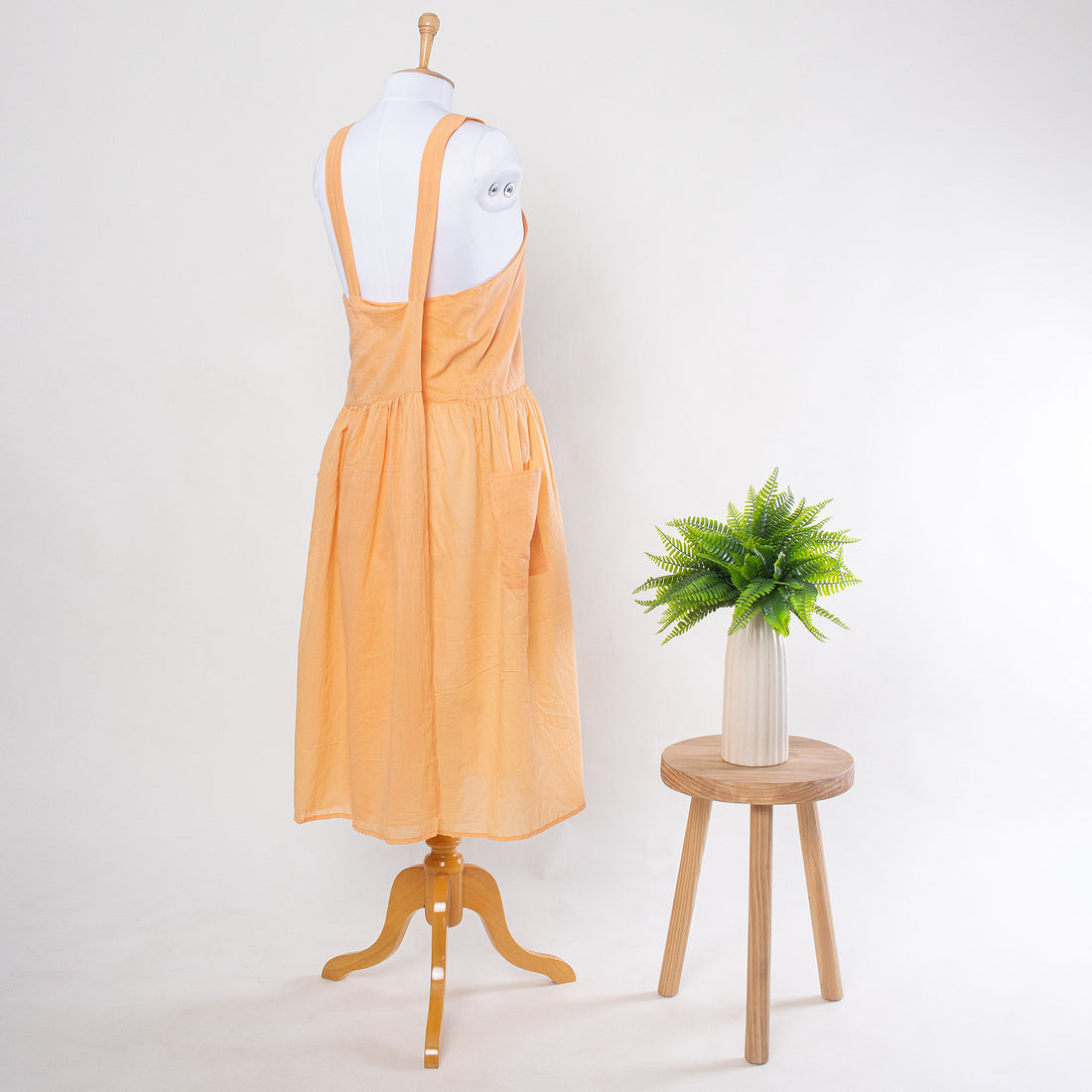 Soft Solid Apron Dress For Kitchen