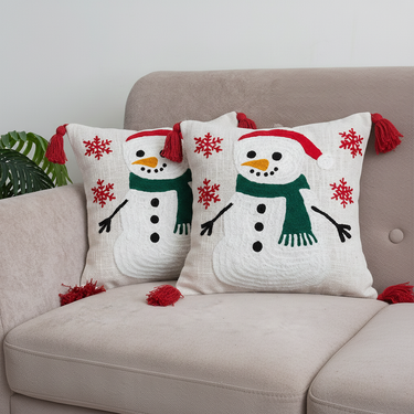 Christmas-Themed Tufted Cushion Cover Set