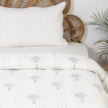 Palm Print Soft Kantha Blanket Quilt For Winter Comfort