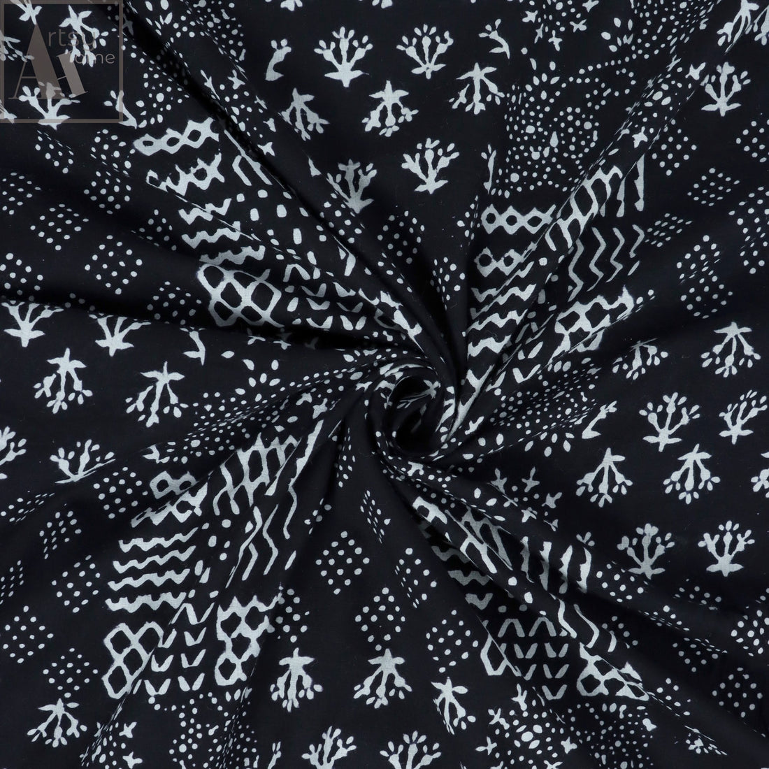 Trendy Hand Black White Fabric Pattern