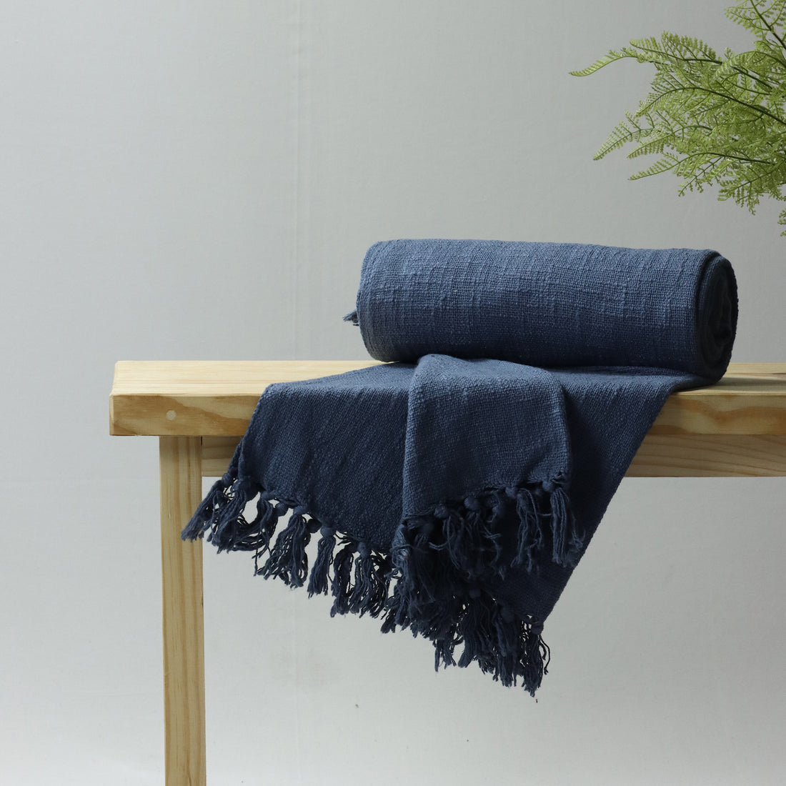 Blue Cotton Solid Blanket Throws Online