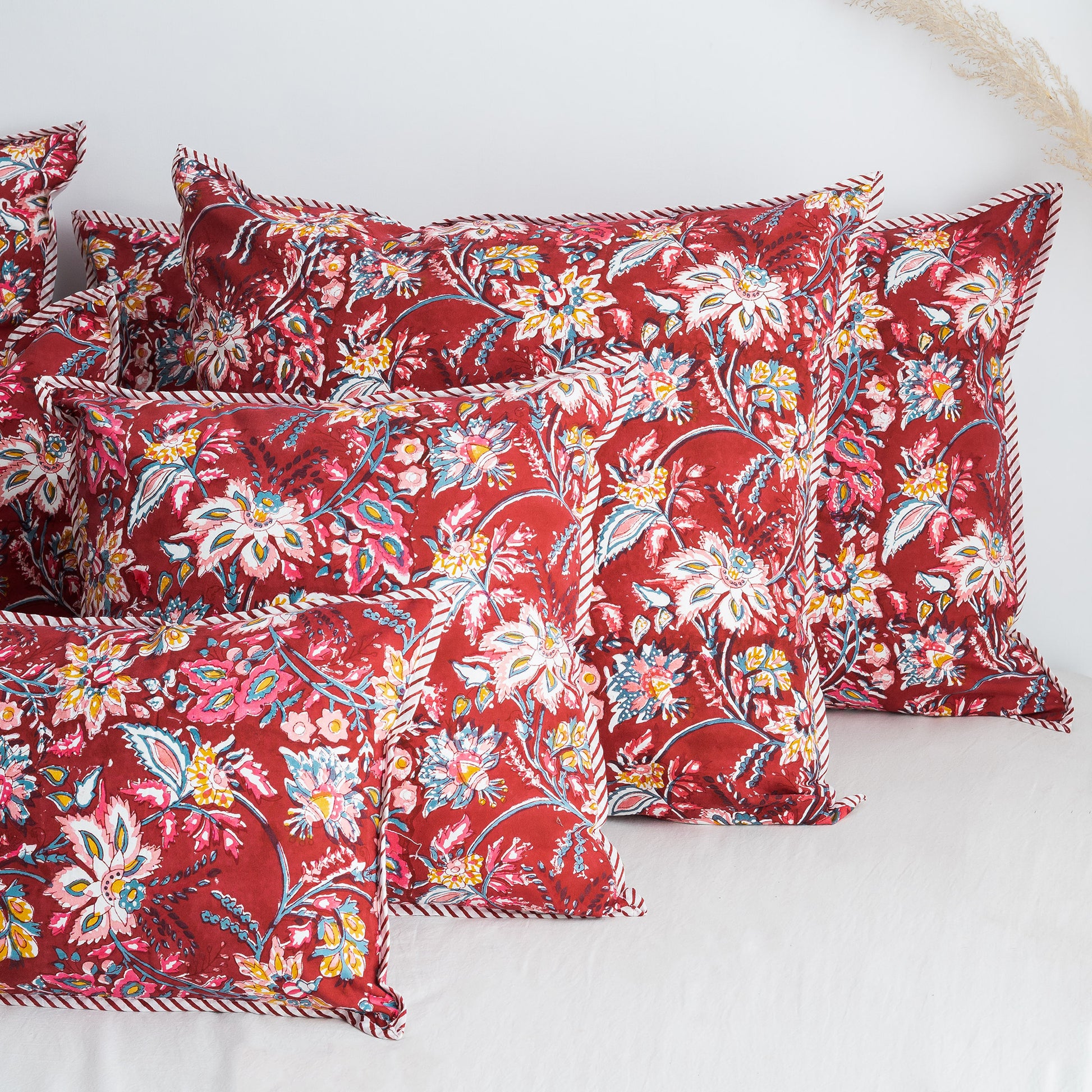 Floral Block Print Soft Cotton Duvet Blanket with Shams Online