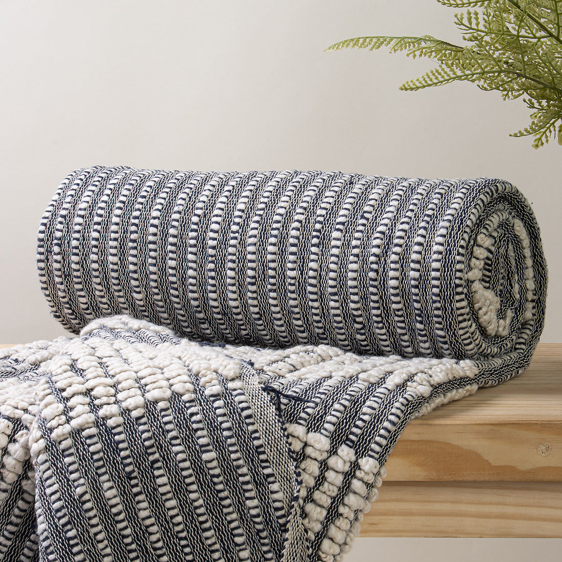 Handmade Soft Cotton Tufted Throw Blankets For Sofas Online