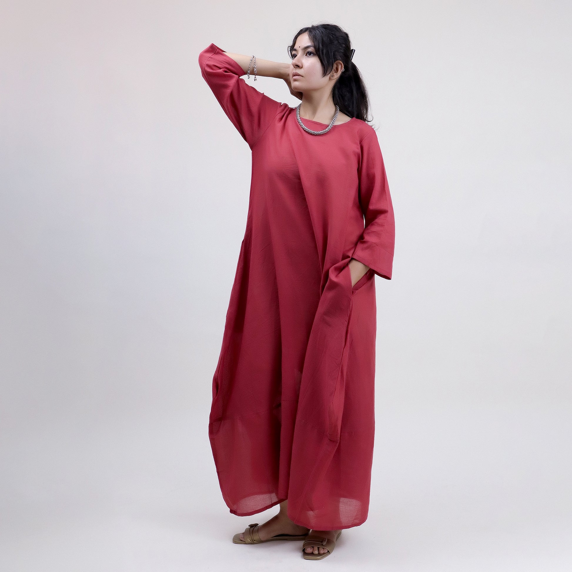 maroon solid round neck women kaftan dress online