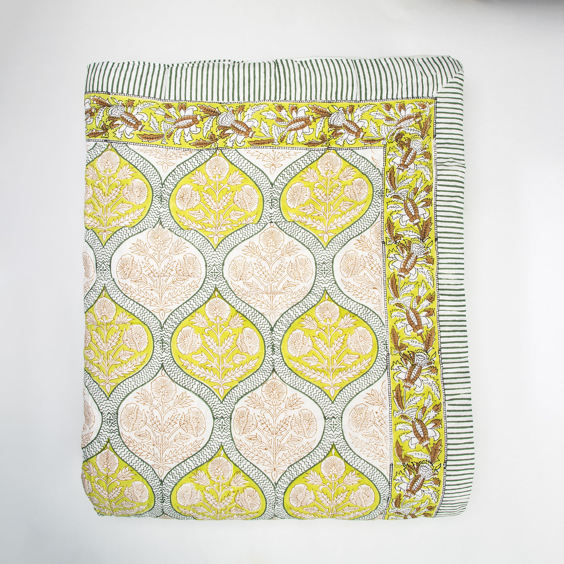 Jaipuri Yellow Floral Printed Soft Cotton Traditional Quilt Blanket Online