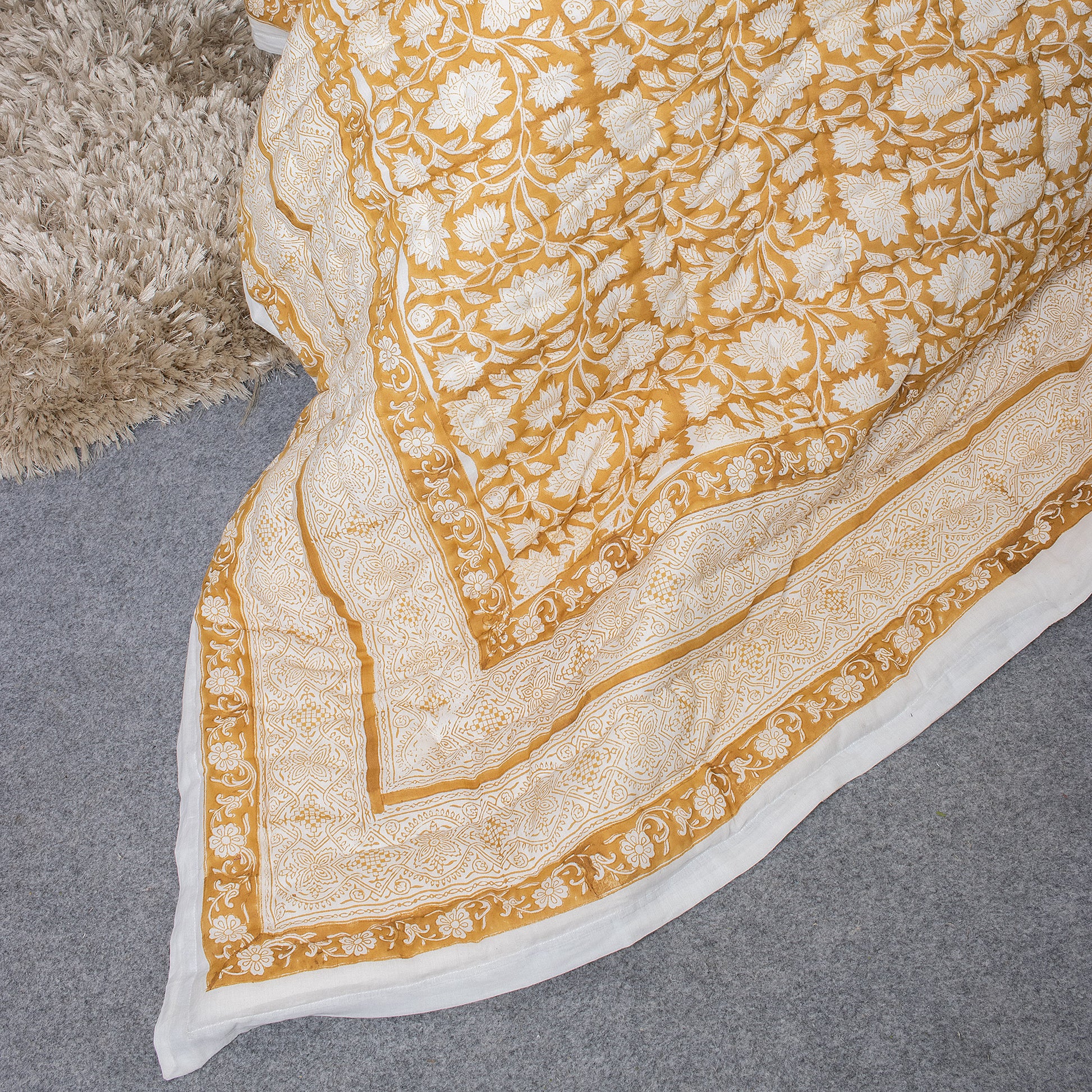 Jaipuri Quilt & Blanket