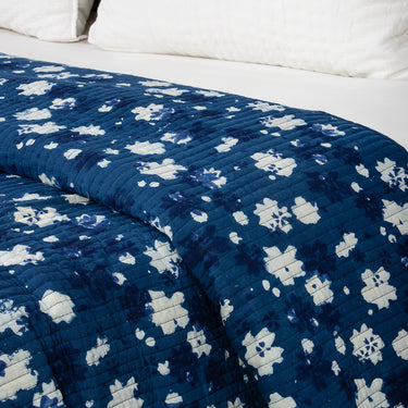 Indigo Blue Abstract Design Pure Cotton Machin Quilts