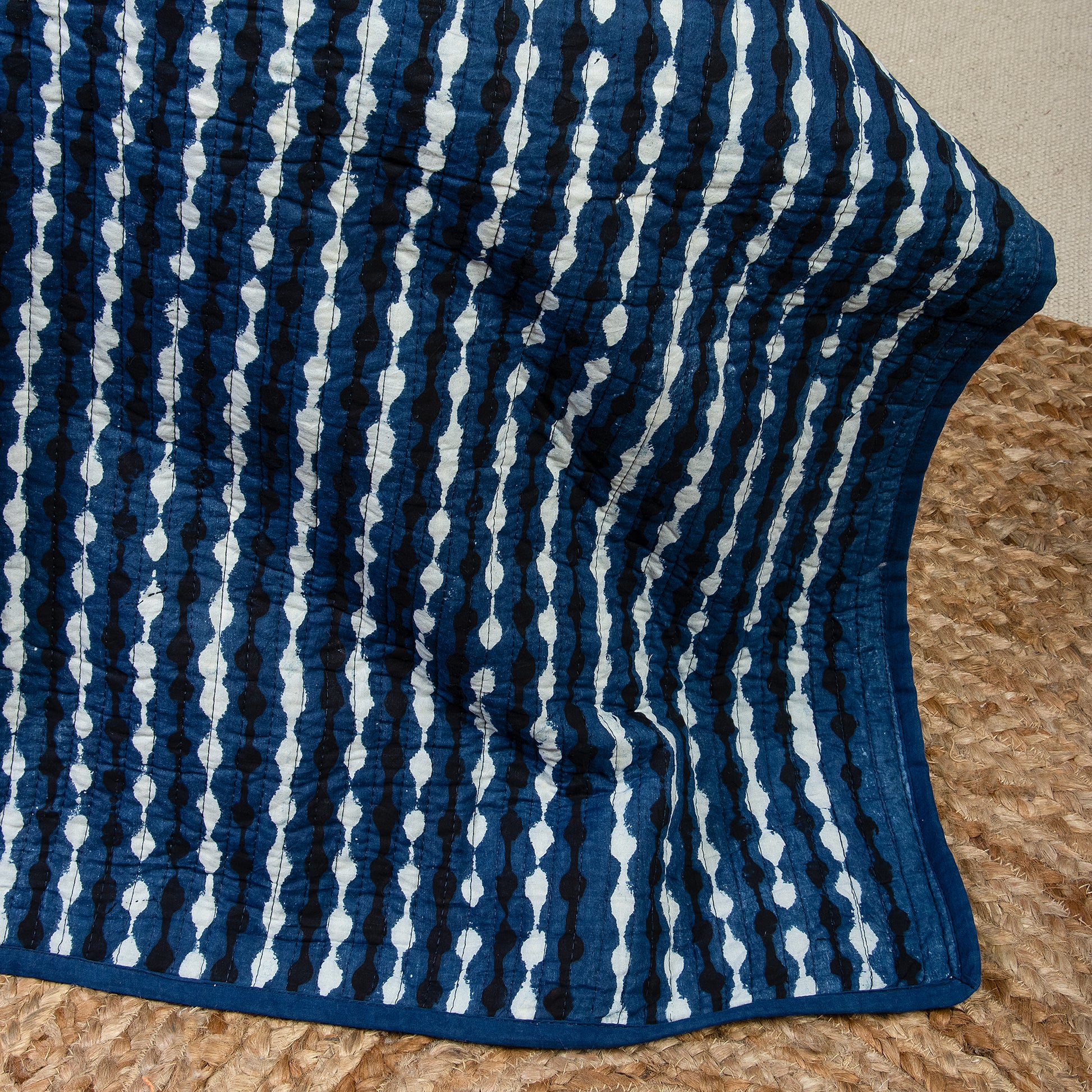 Indigo Blue Pure Cotton Machin Quilted Bedspreads Online