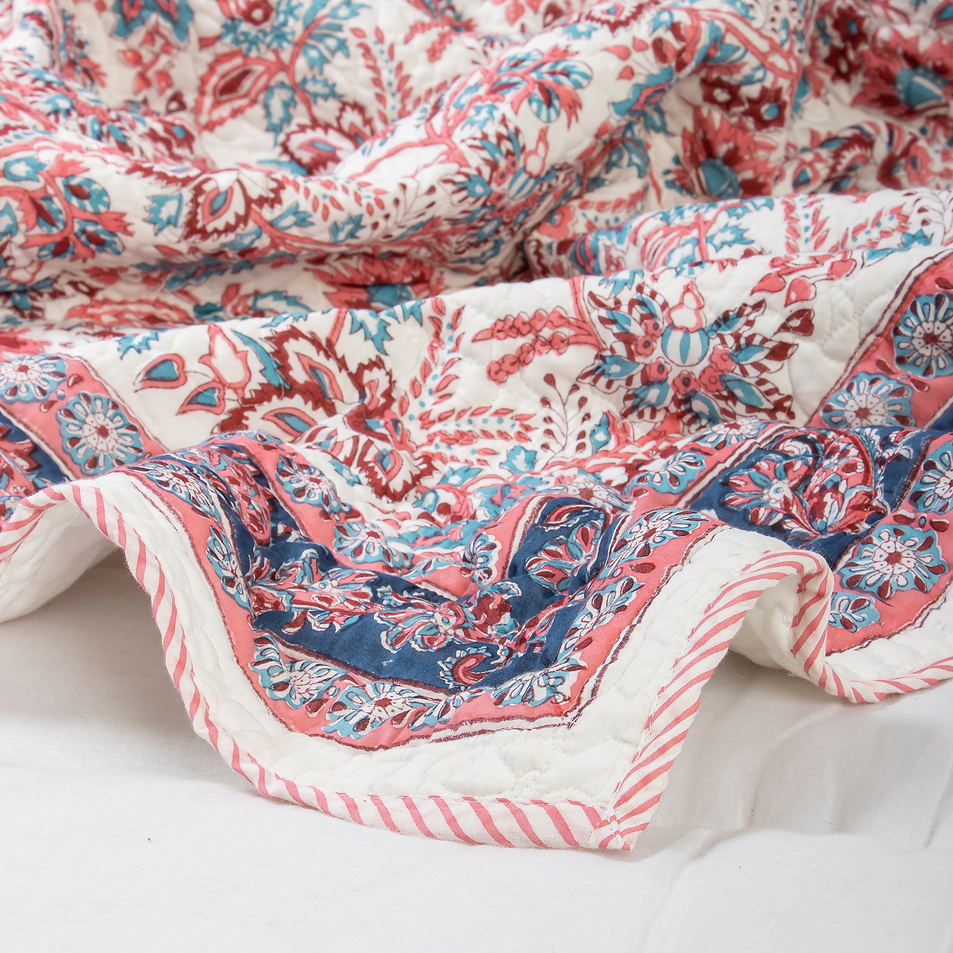 Multicolor Floral Block Printed Soft Cotton Machine Quilt Online