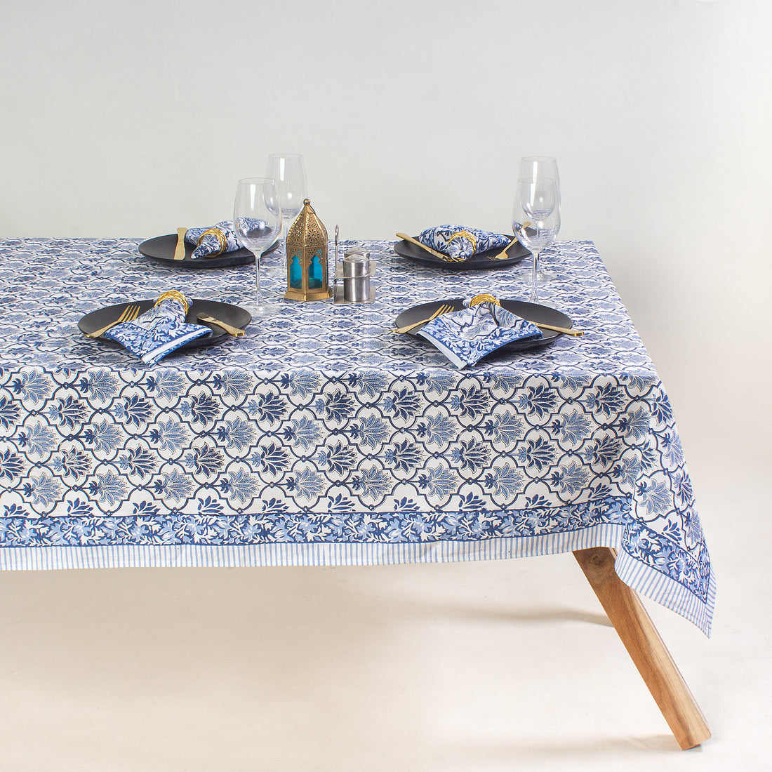 Dining Table Cover 6 Seater With Cotton Napkins Online