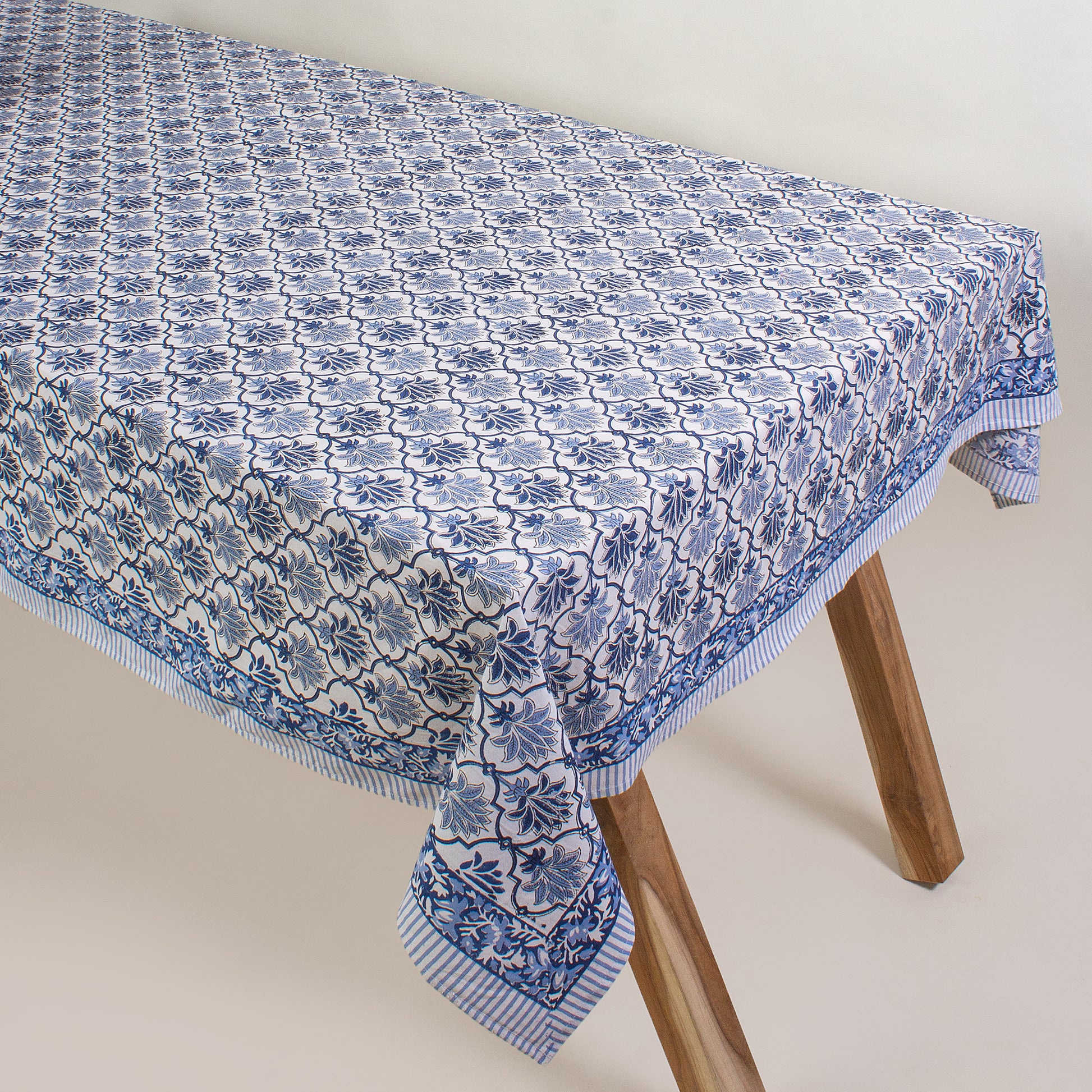 Dining Table Cover 6 Seater With Cotton Napkins Online