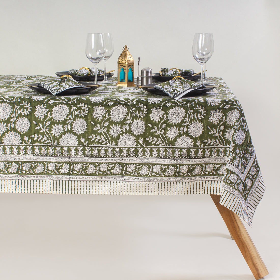 Handmade Green Floral Print Cotton Table Cover Design Online