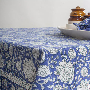 new Beautiful Luxury Gifts Block Floral Printed Table Cover With 6 Napkins 2